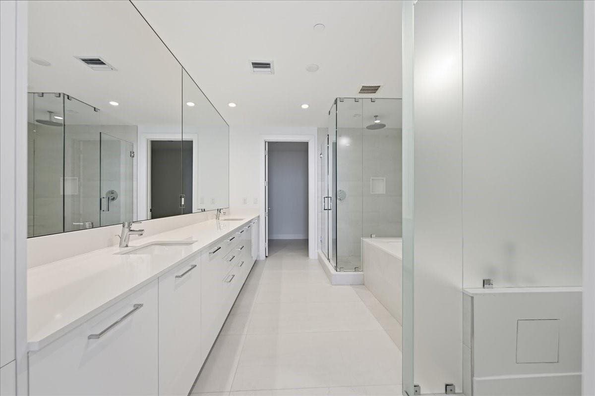 153 N Seabreeze Boulevard 1101 S, Fort Lauderdale, FL 33304 — photo 12 of 31
