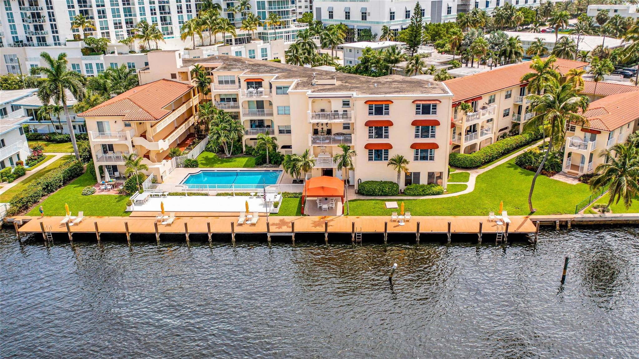 341 N Birch Road 204, Fort Lauderdale, FL 33304 — photo 2 of 35