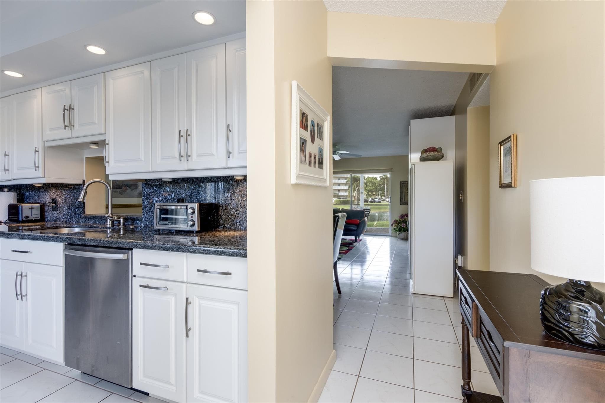 190 SE 5th Avenue 108, Dania Beach, FL 33004 — photo 5 of 41
