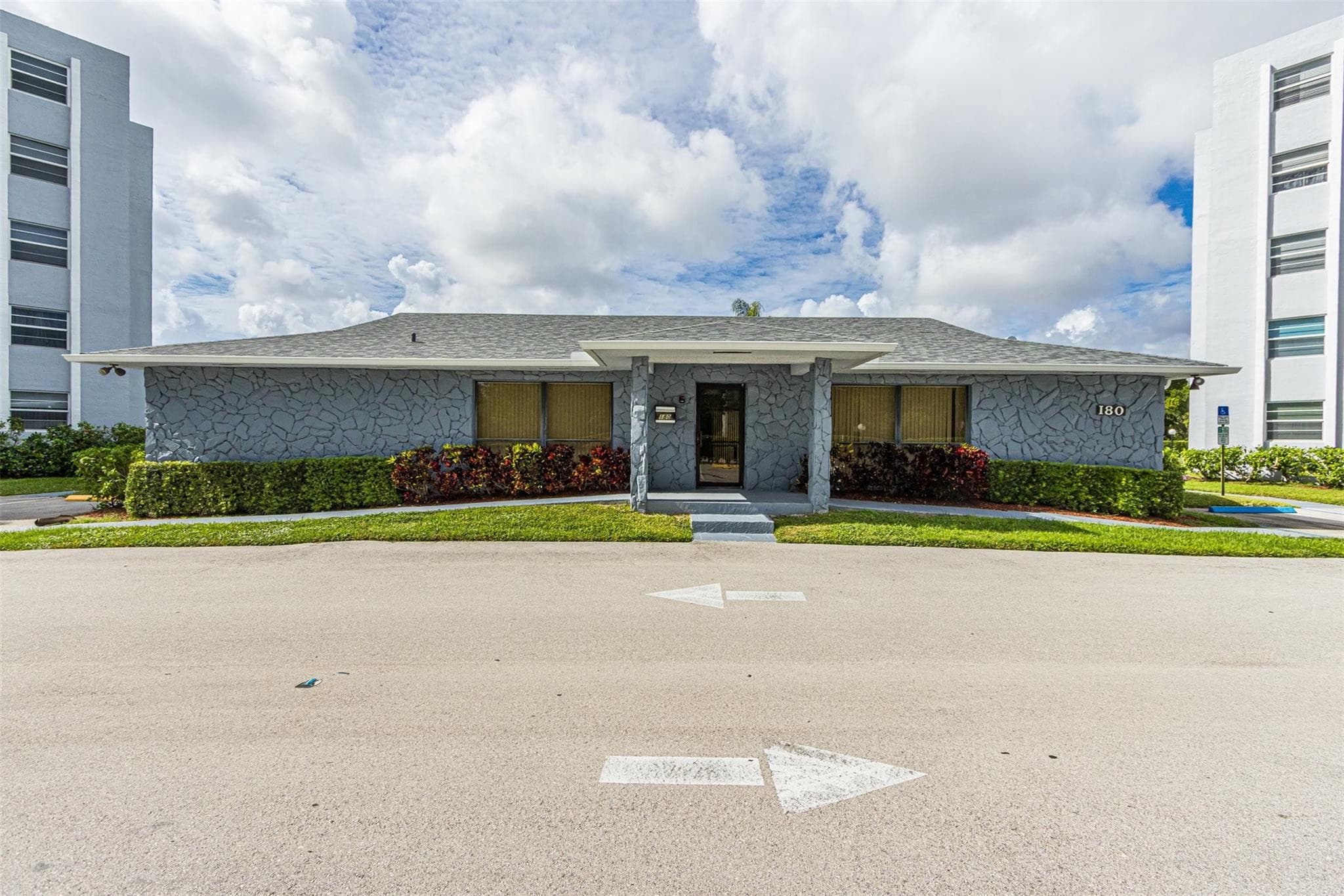 190 SE 5th Avenue 108, Dania Beach, FL 33004 — photo 35 of 41