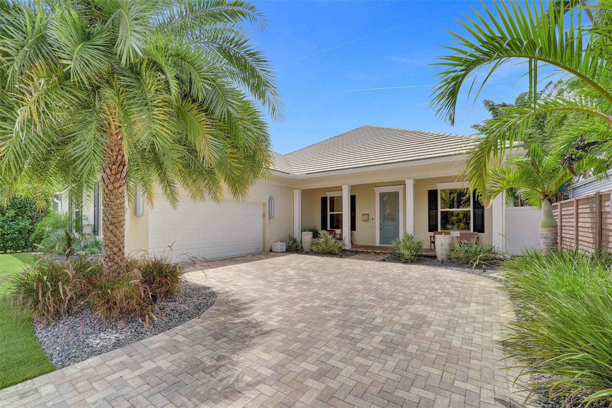 517 NE 11th Avenue, Fort Lauderdale, FL 33301 — photo 1 of 46