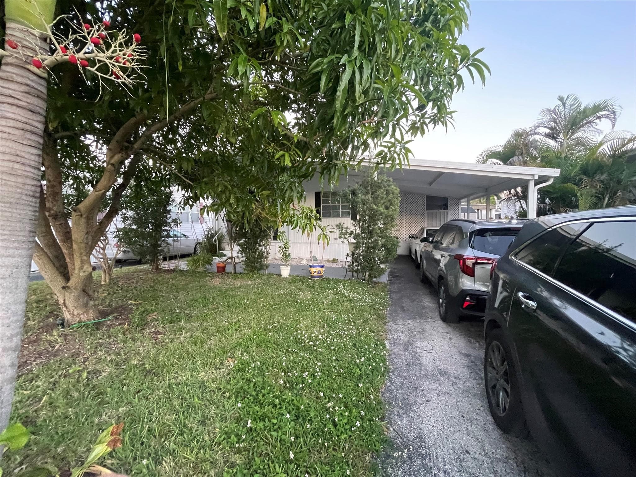 5580 SW 32nd Terrace, Fort Lauderdale, FL 33312 — photo 2 of 13