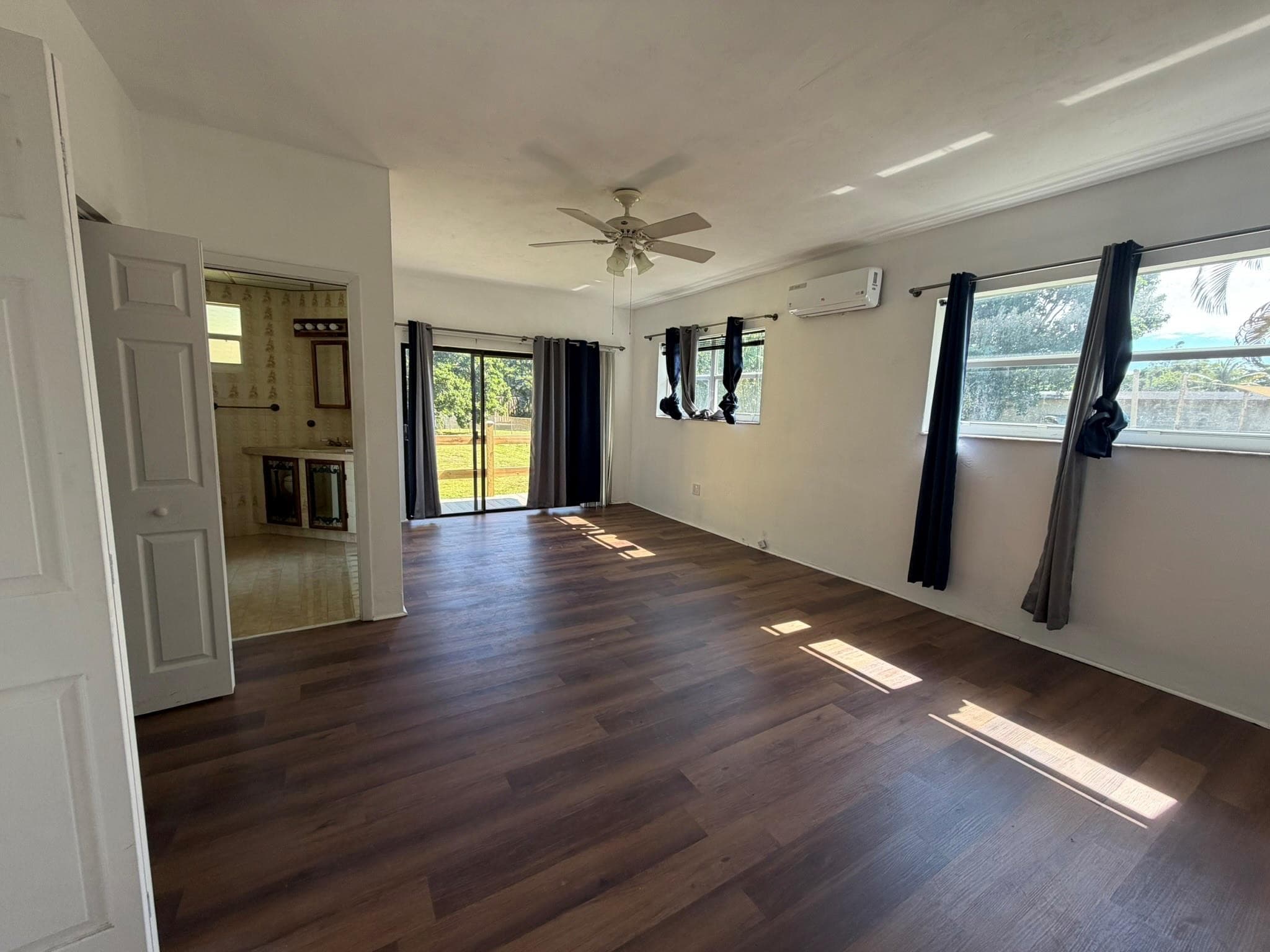 14131 NW 3rd Avenue F, Miami, FL 33168 — photo 1 of 7