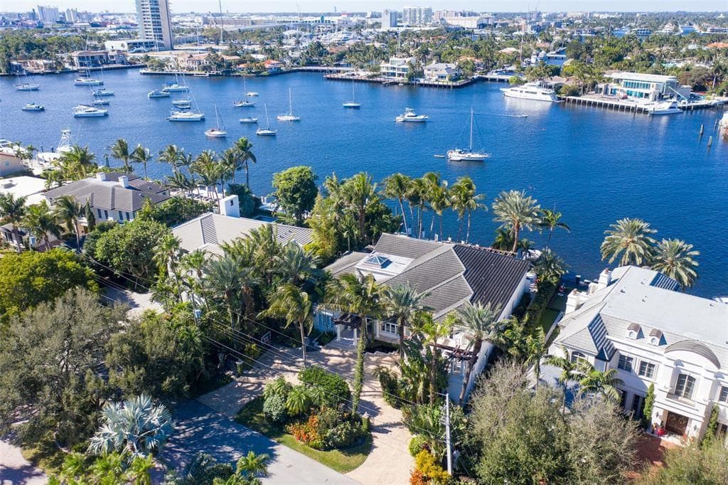 1313 E Lake Drive, Fort Lauderdale, FL 33316 — photo 2 of 95