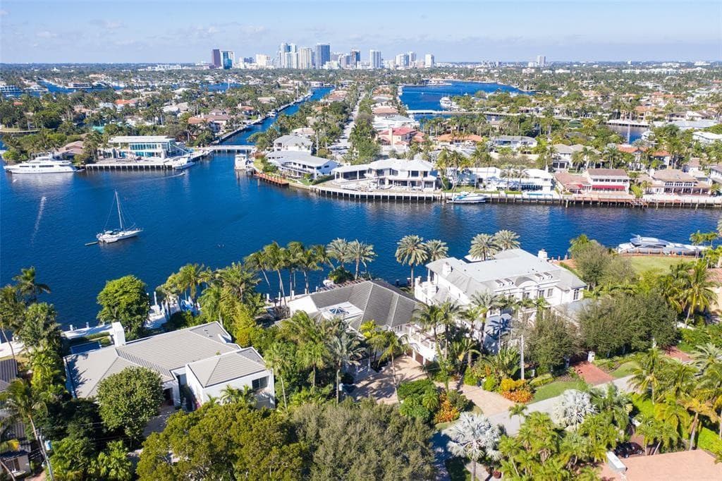 1313 E Lake Drive, Fort Lauderdale, FL 33316 — photo 16 of 95