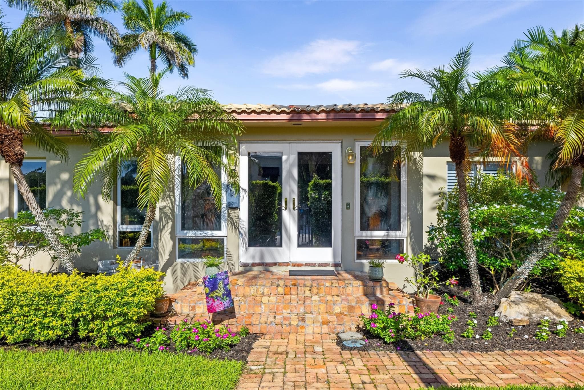 359 Poinciana Drive, Fort Lauderdale, FL 33301 — photo 1 of 52