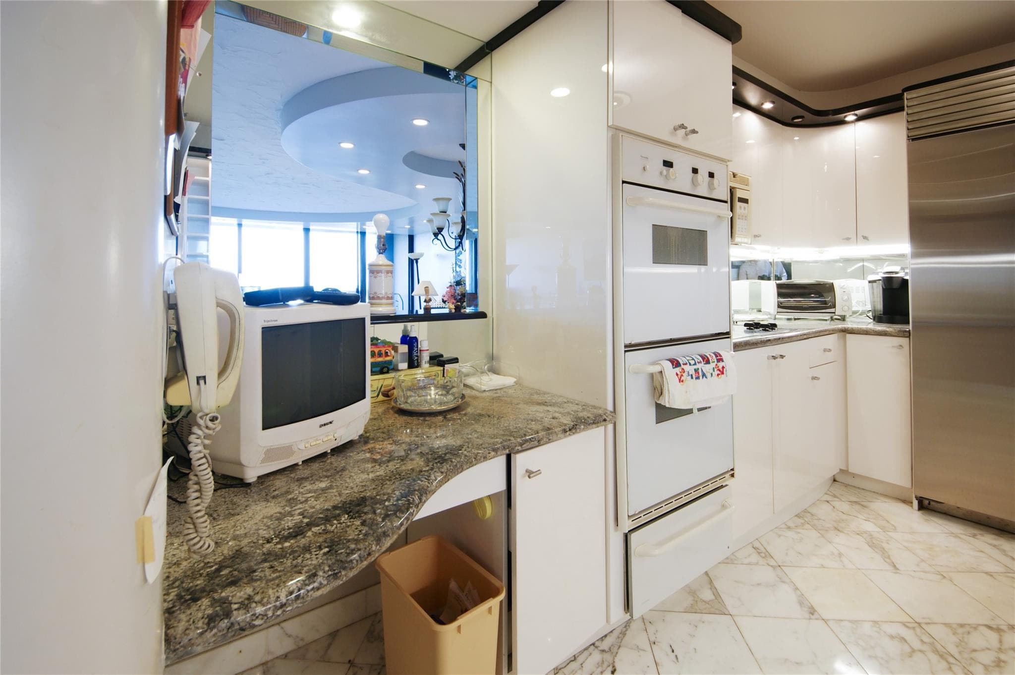 2480 Presidential Way 1004, West Palm Beach, FL 33401 — photo 16 of 67