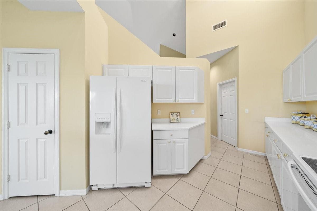 1725 Victoria Circle, Vero Beach, FL 32967 — photo 14 of 36