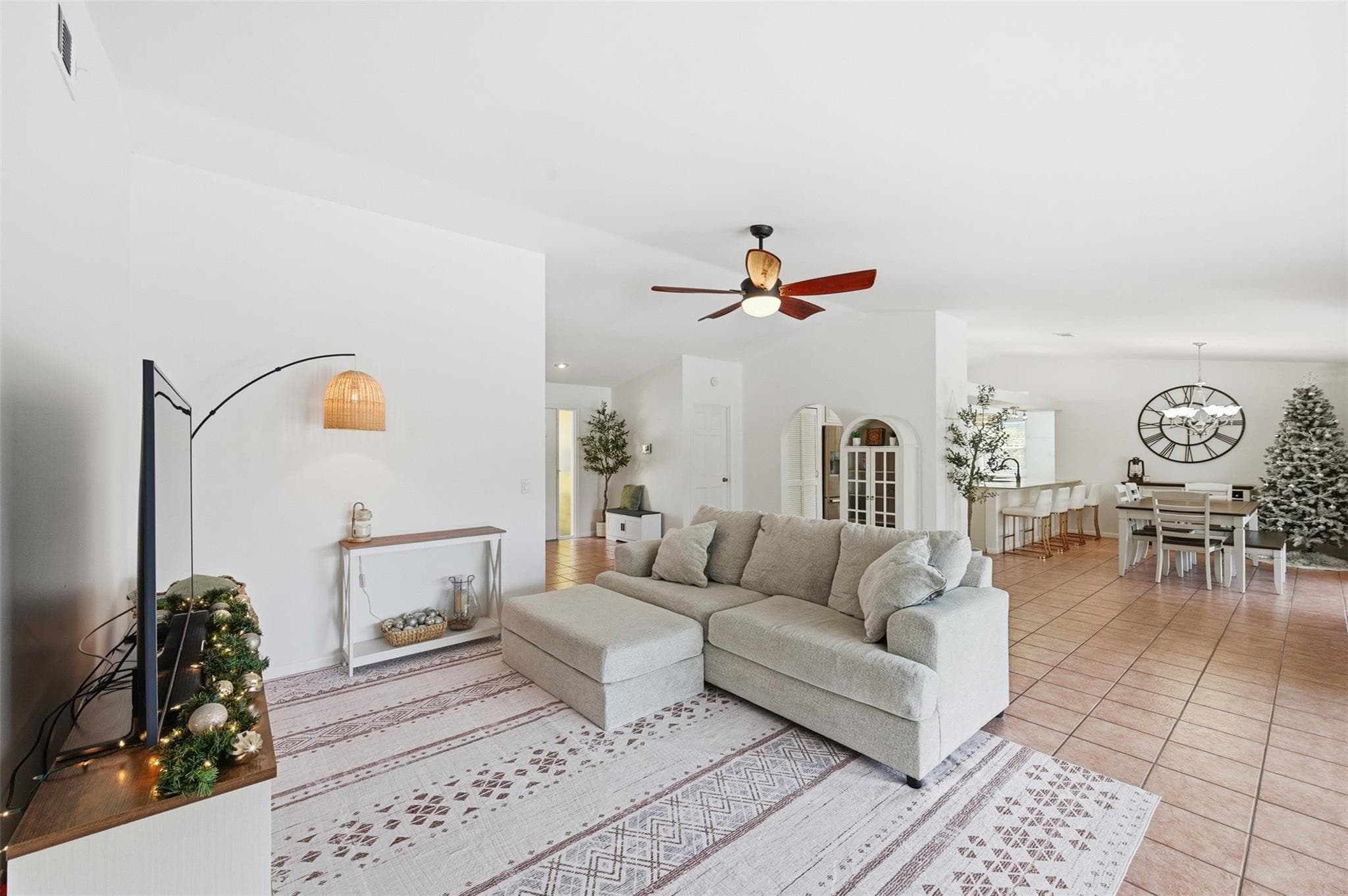 2360 SE Bordeaux Court, Port St. Lucie, FL 34952 — photo 9 of 38