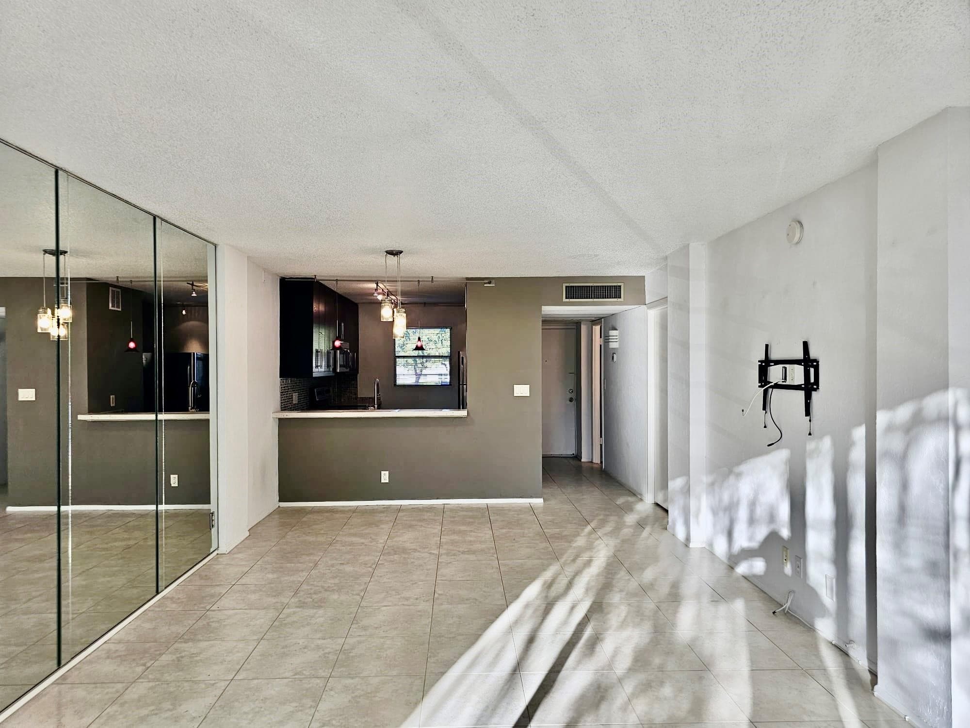 118 Royal Park Drive Unit 2e, Oakland Park, FL 33309 — photo 8 of 31
