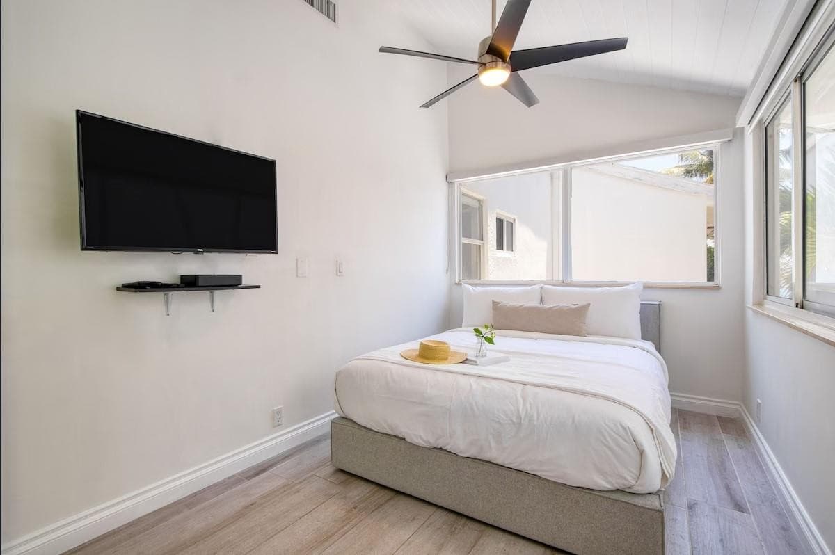3350 NE 14th Court, Fort Lauderdale, FL 33304 — photo 32 of 41