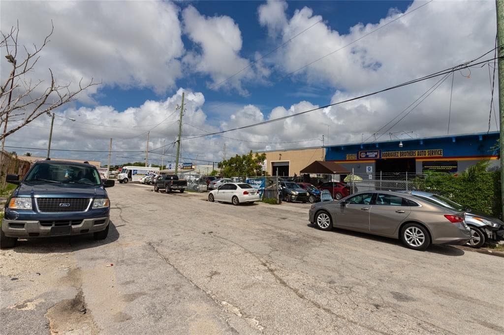 669 NW 26th Street, Miami, FL 33127 — photo 26 of 26