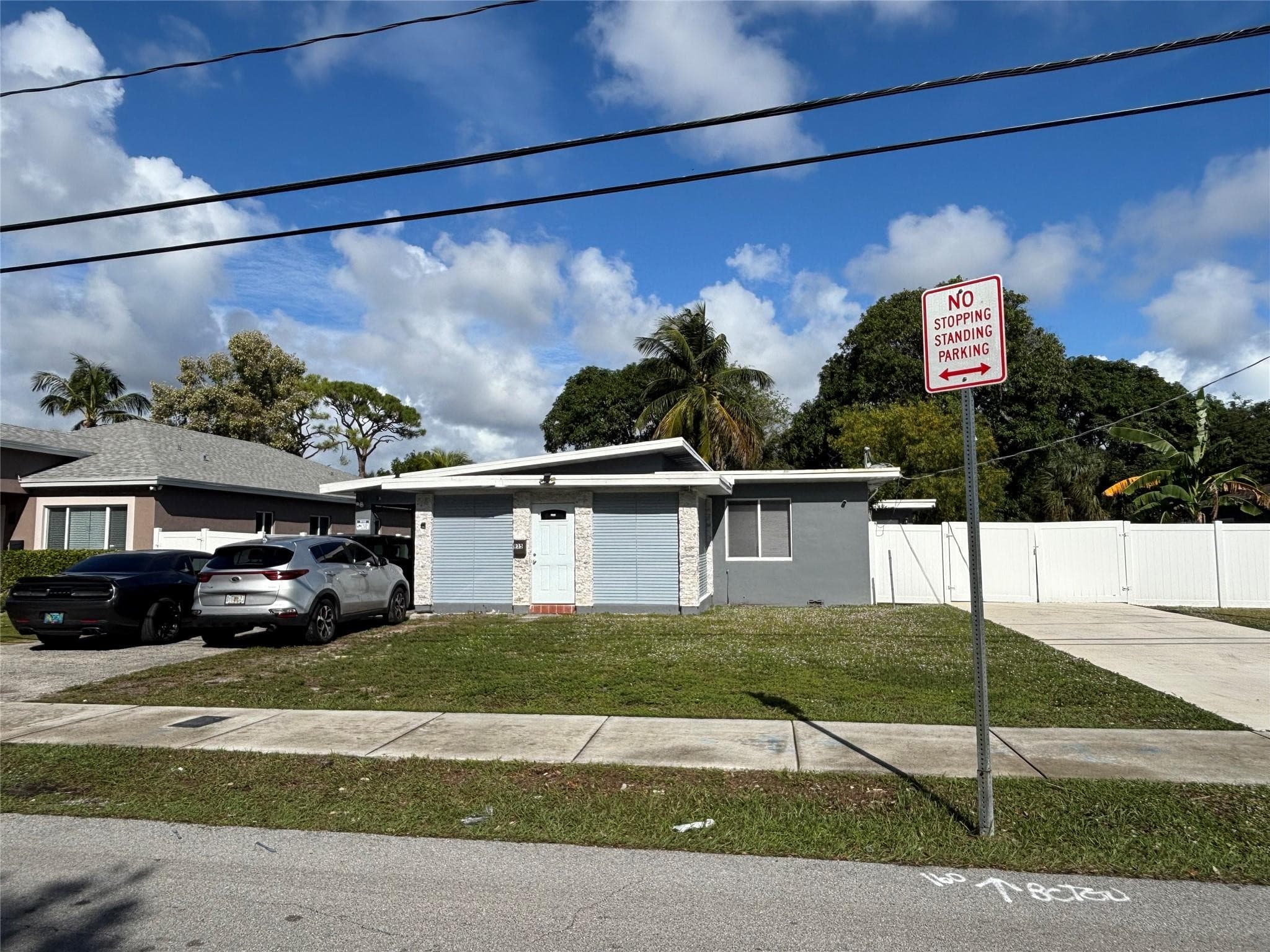 935 NE 33rd Street, Oakland Park, FL 33334 — photo 2 of 20