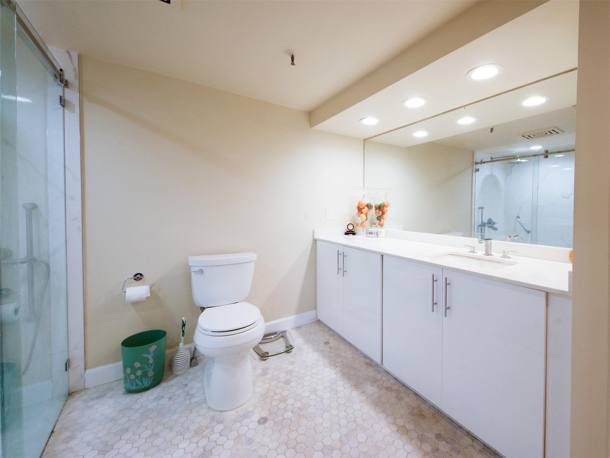 2480 Presidential Way 1703, West Palm Beach, FL 33401 — photo 23 of 50