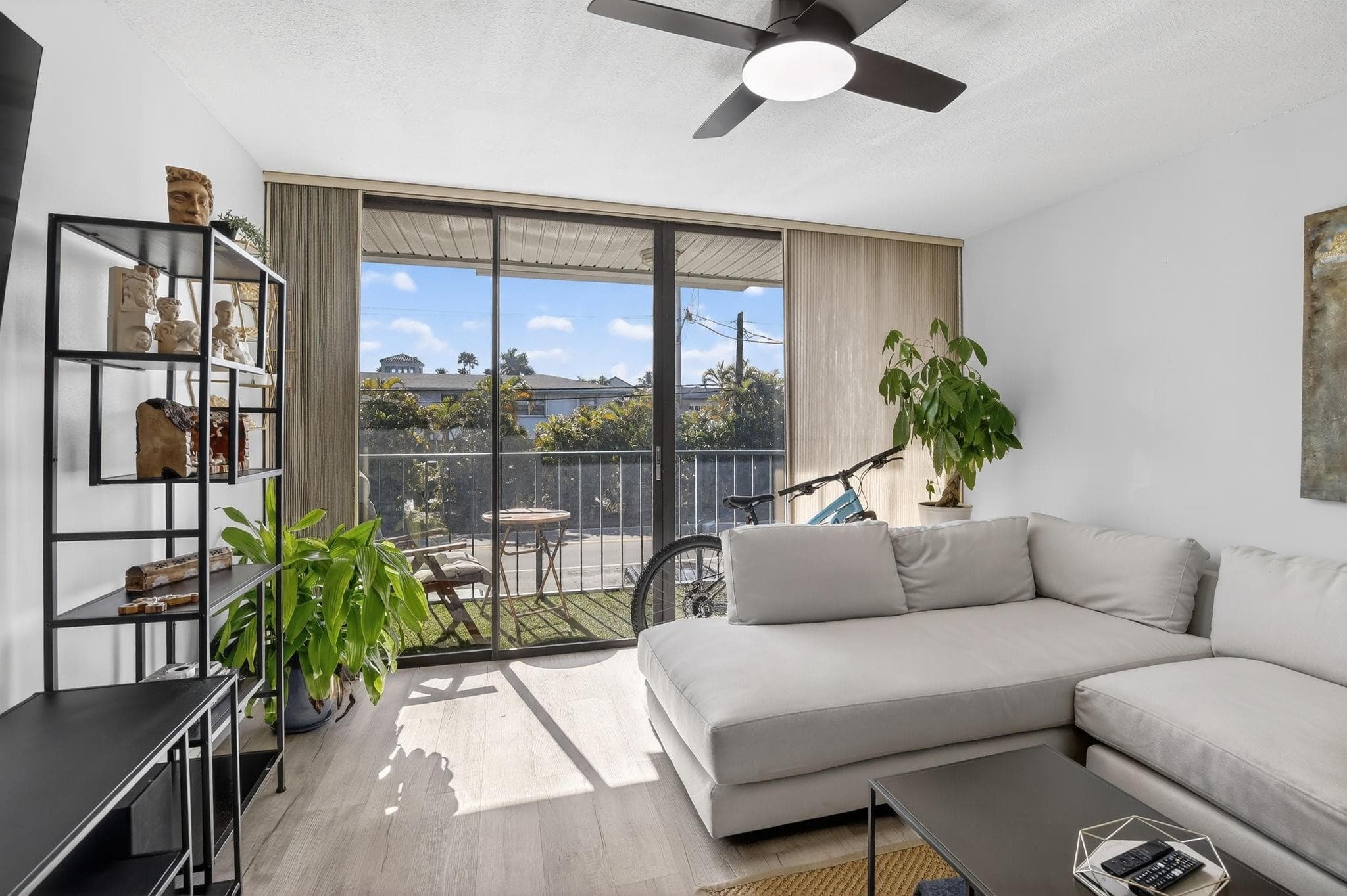 1531 SE 15th Street 7, Fort Lauderdale, FL 33316 — photo 1 of 42