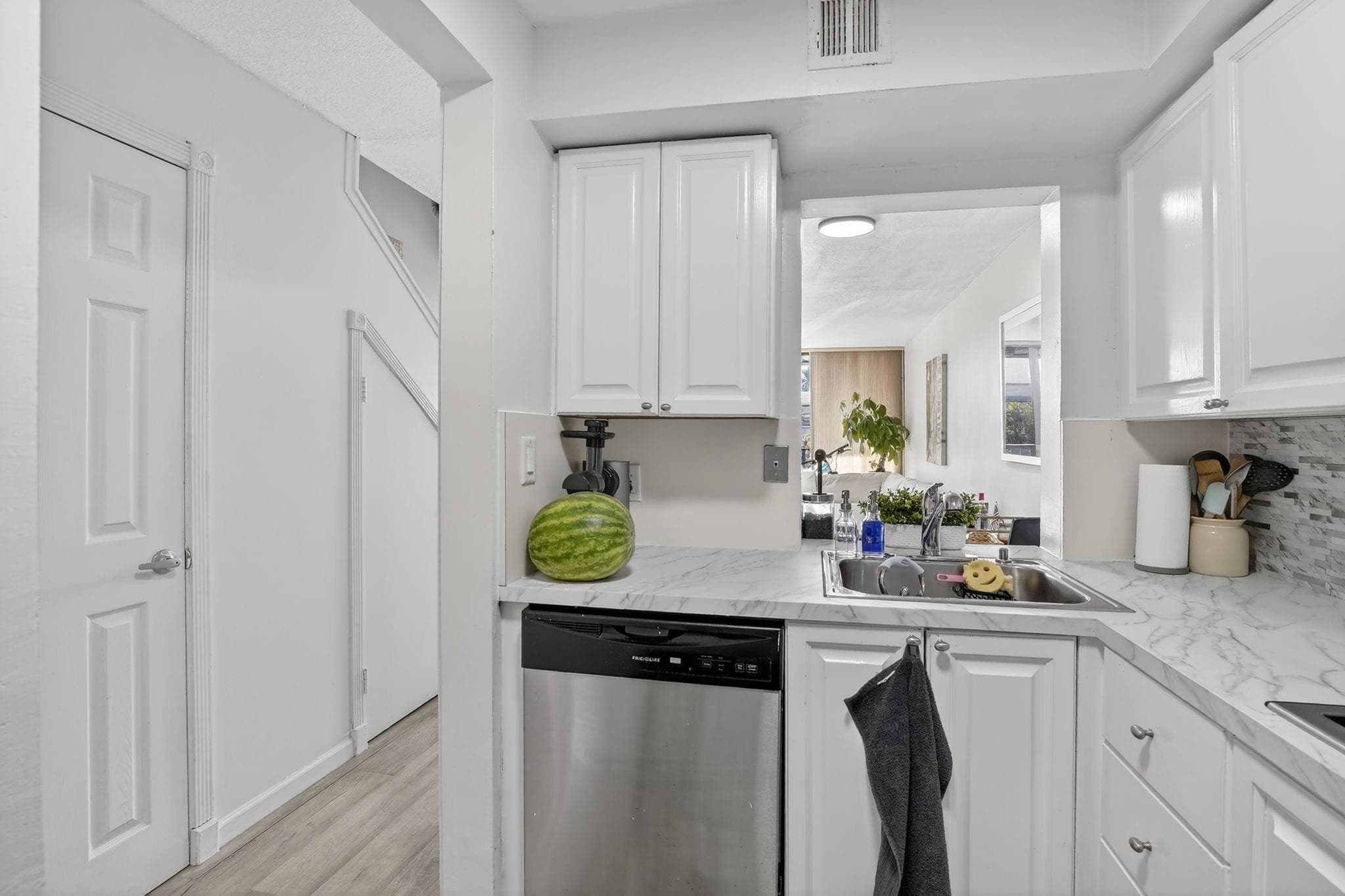 1531 SE 15th Street 7, Fort Lauderdale, FL 33316 — photo 17 of 42