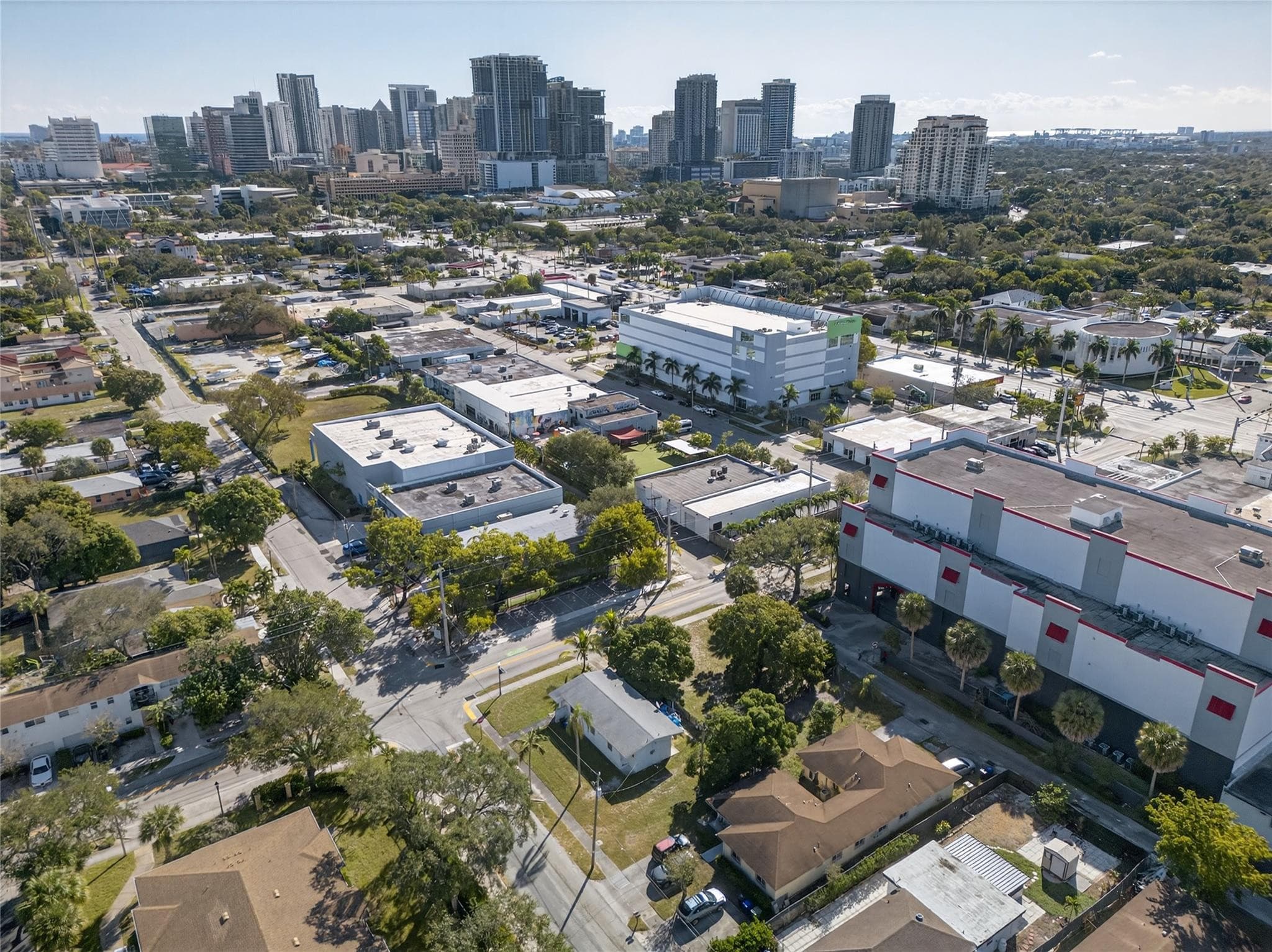 900 NW 2nd Street, Fort Lauderdale, FL 33311 — photo 2 of 21