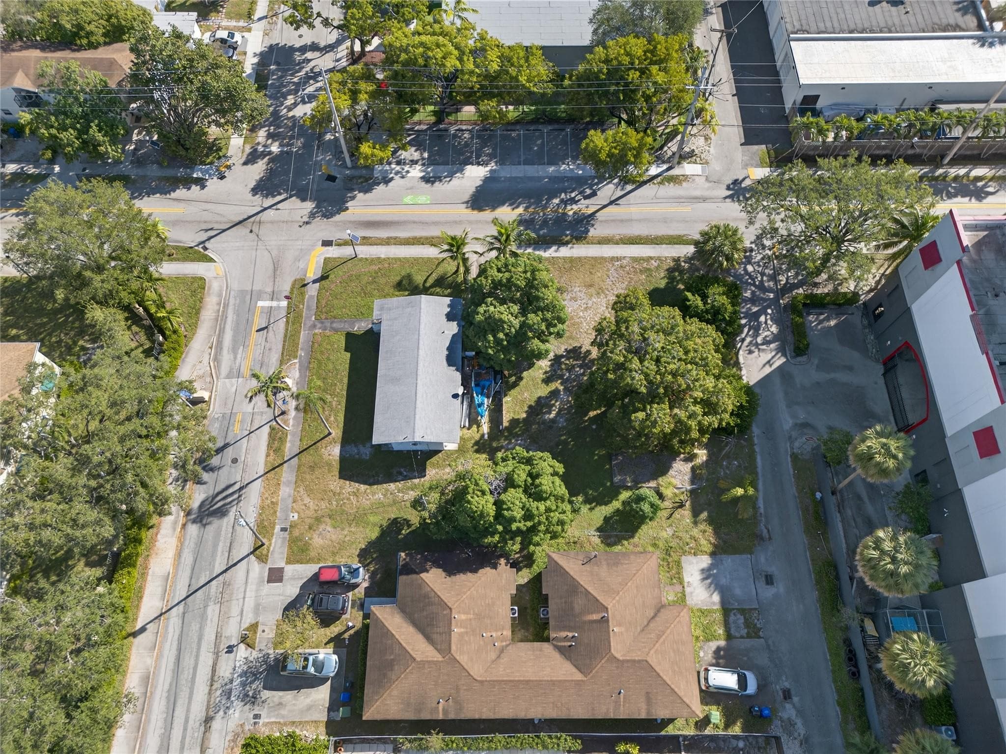 900 NW 2nd Street, Fort Lauderdale, FL 33311 — photo 8 of 21