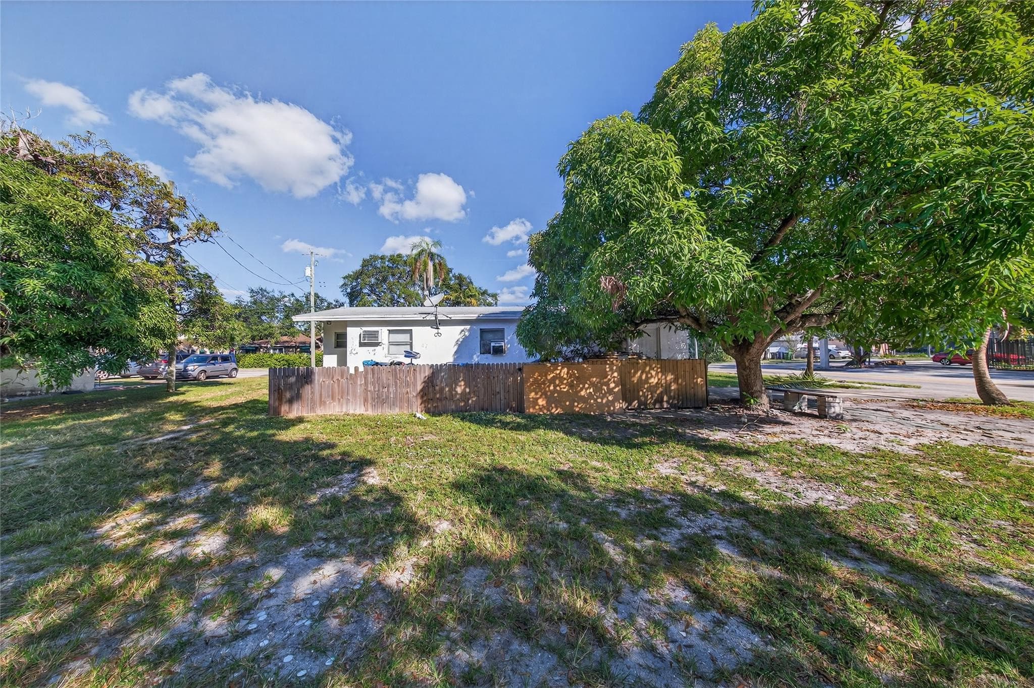 900 NW 2nd Street, Fort Lauderdale, FL 33311 — photo 20 of 21