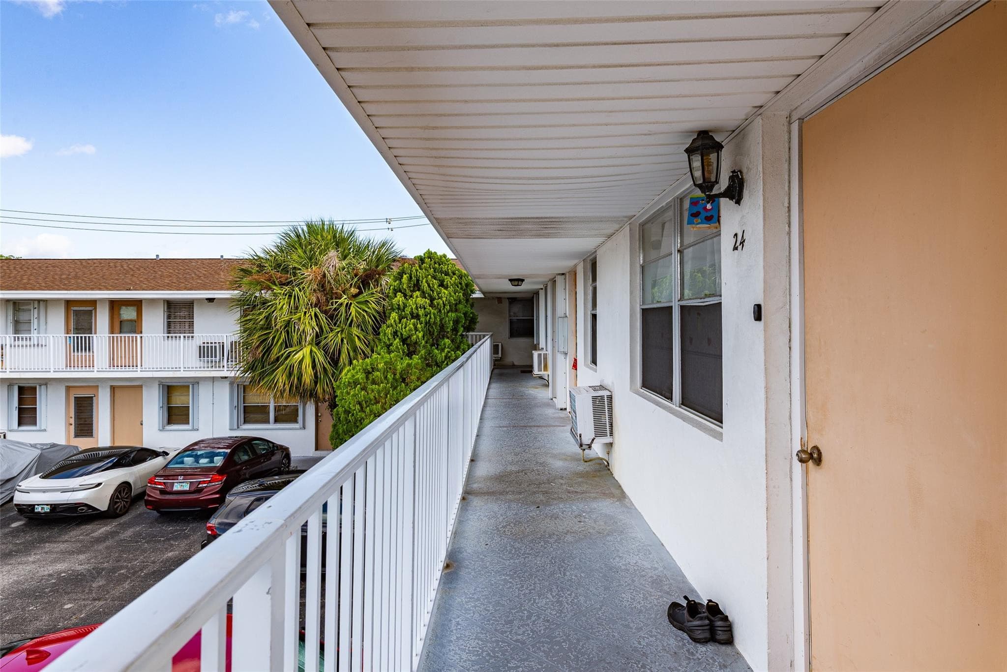 810 Lake Shore Drive 25, West Palm Beach, FL 33403 — photo 24 of 37