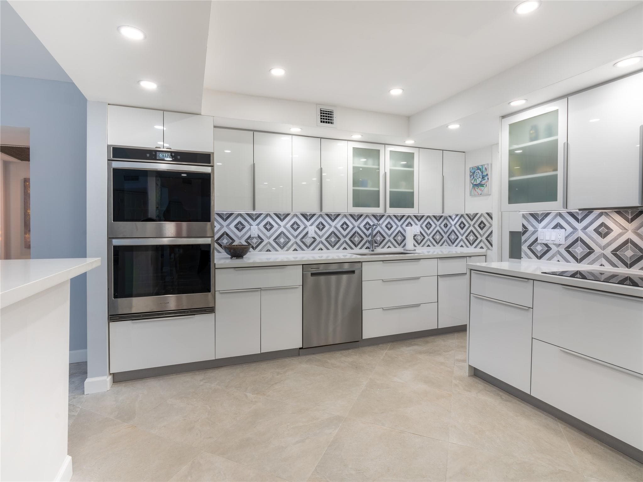 2850 N Palm Aire Drive 601, Pompano Beach, FL 33069 — photo 2 of 41