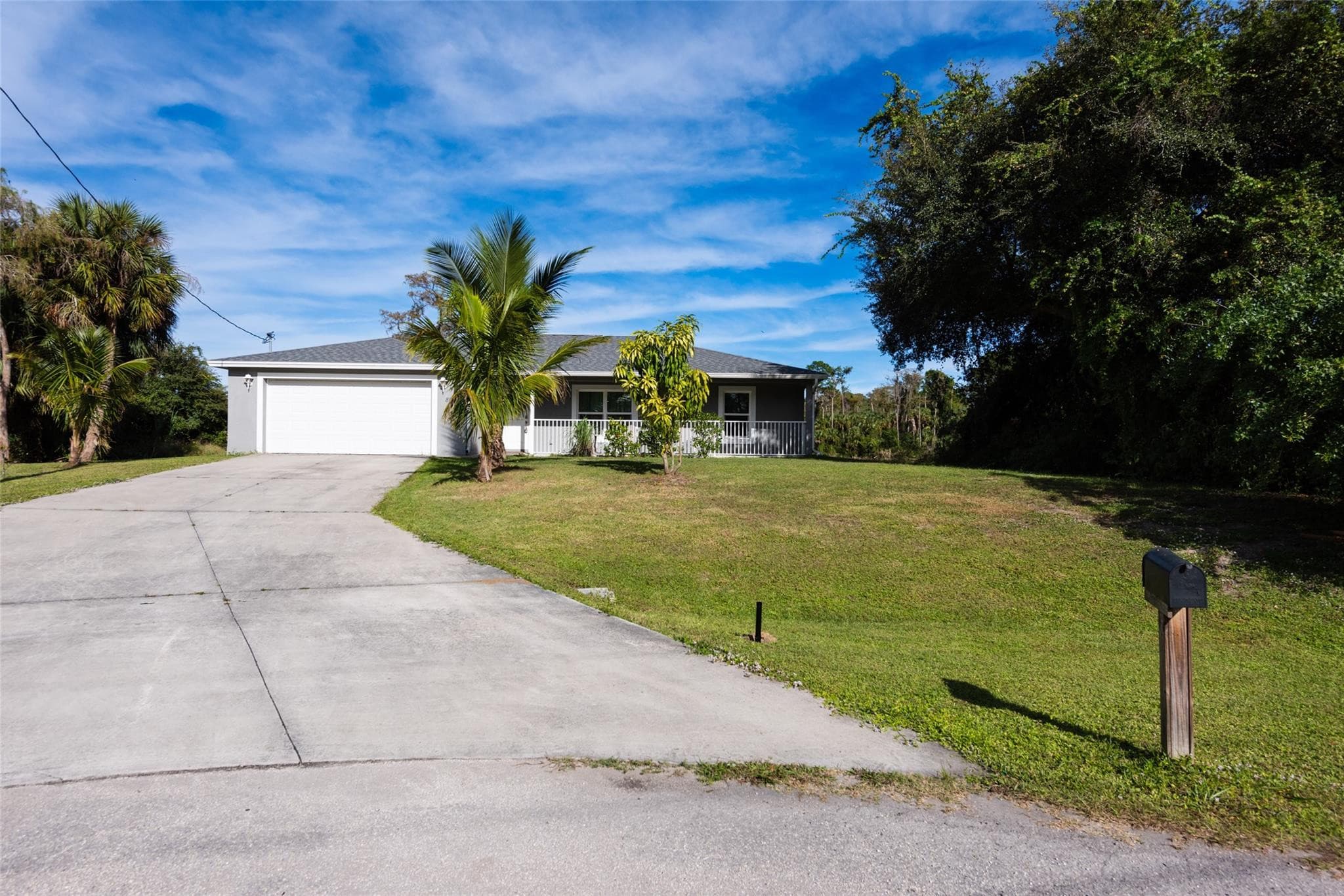 8007 Royal Court, LaBelle, FL 33935 — photo 3 of 43