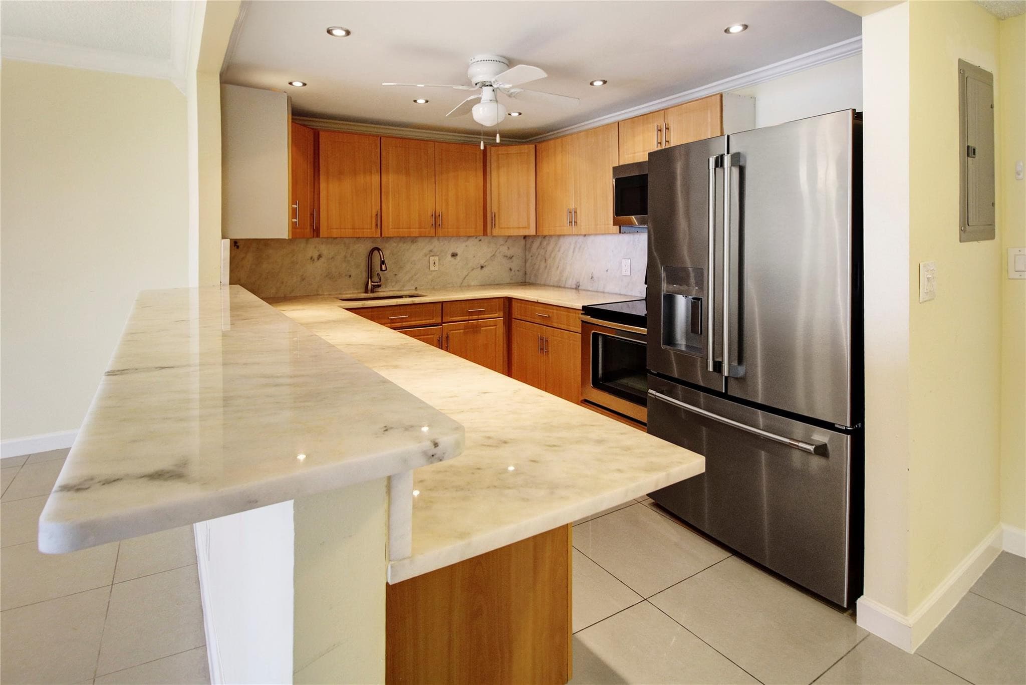2500 Parkview Drive 1710, Hallandale Beach, FL 33009 — photo 12 of 32
