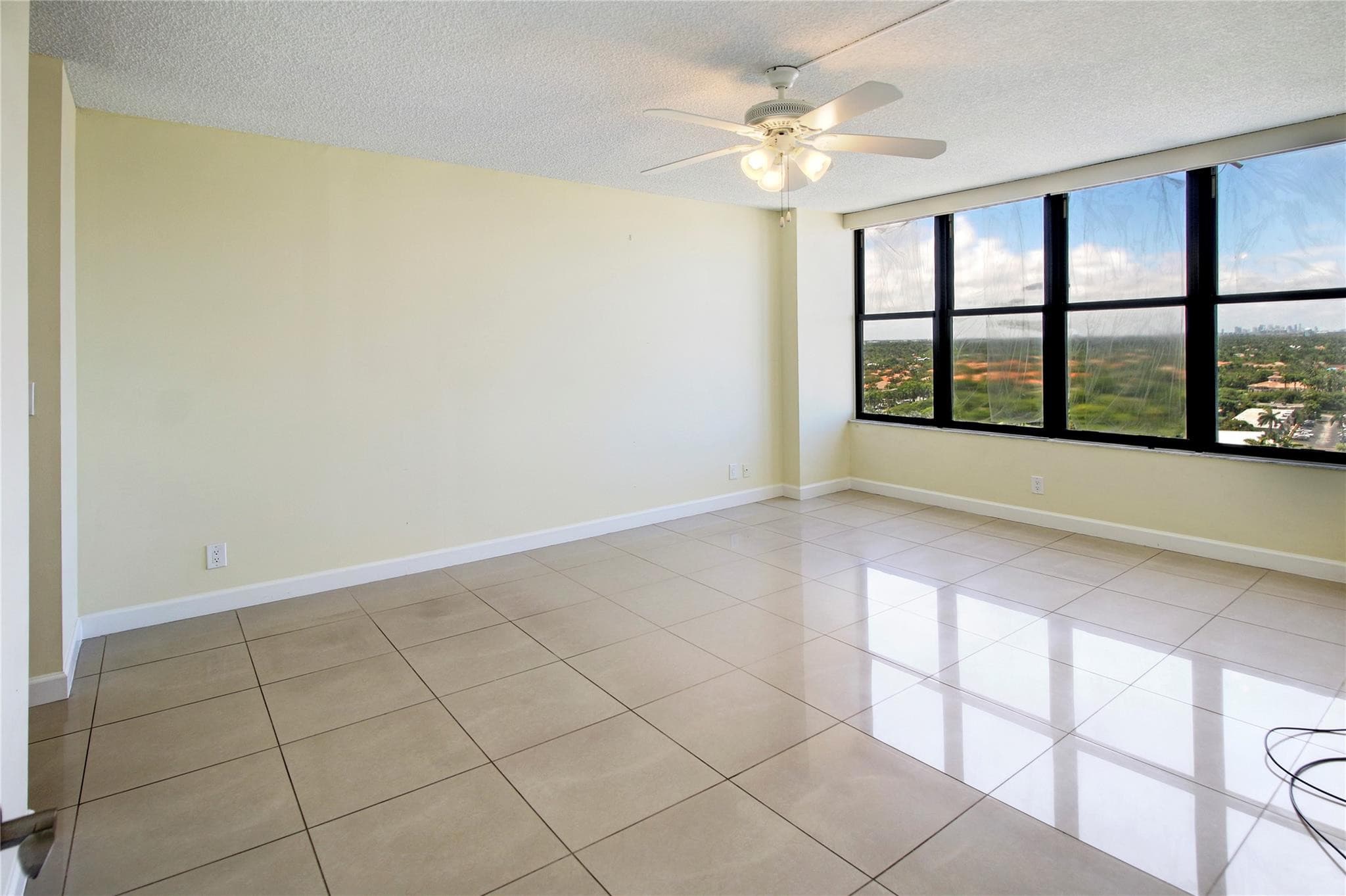 2500 Parkview Drive 1710, Hallandale Beach, FL 33009 — photo 13 of 32