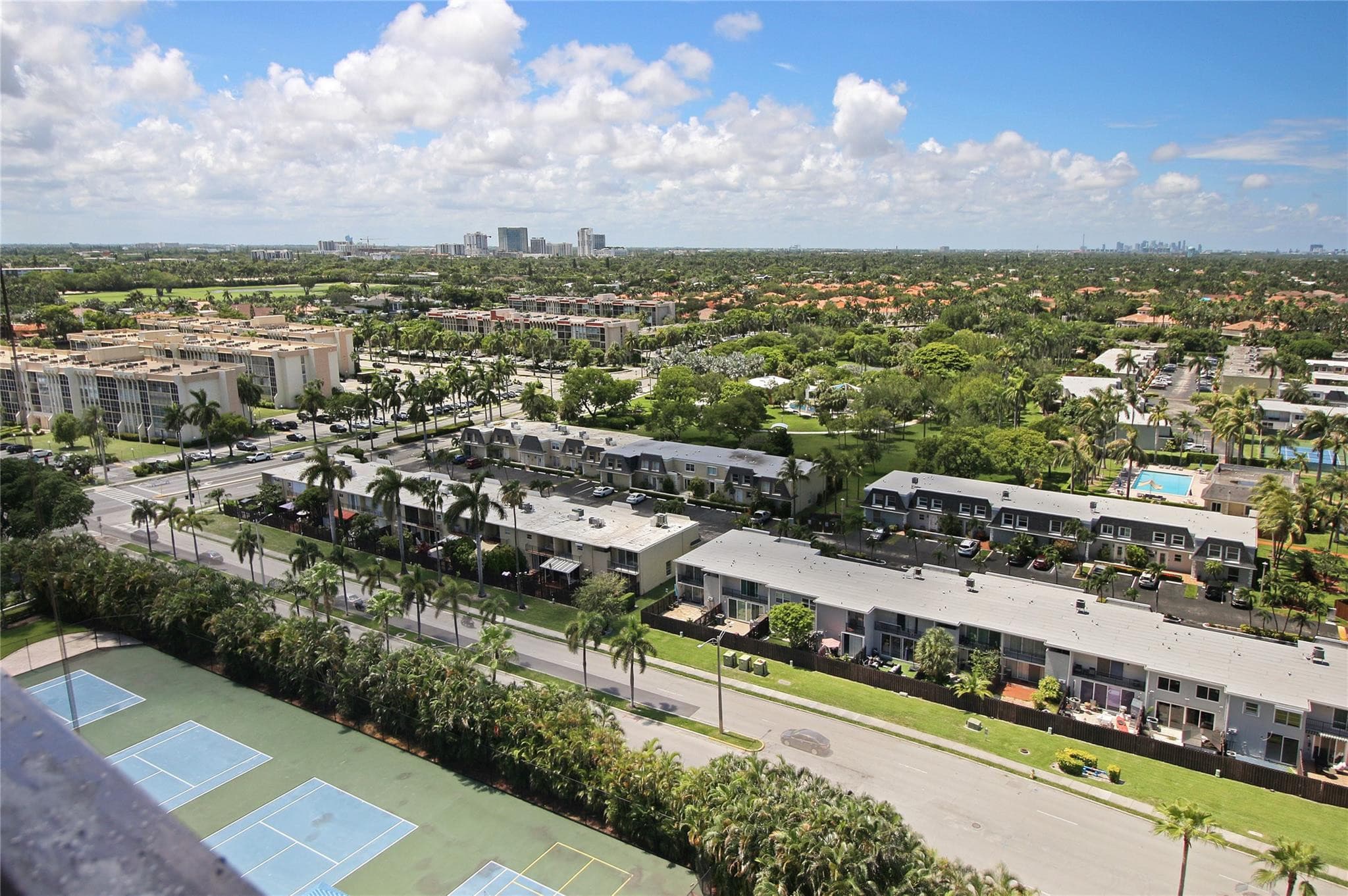 2500 Parkview Drive 1710, Hallandale Beach, FL 33009 — photo 21 of 32