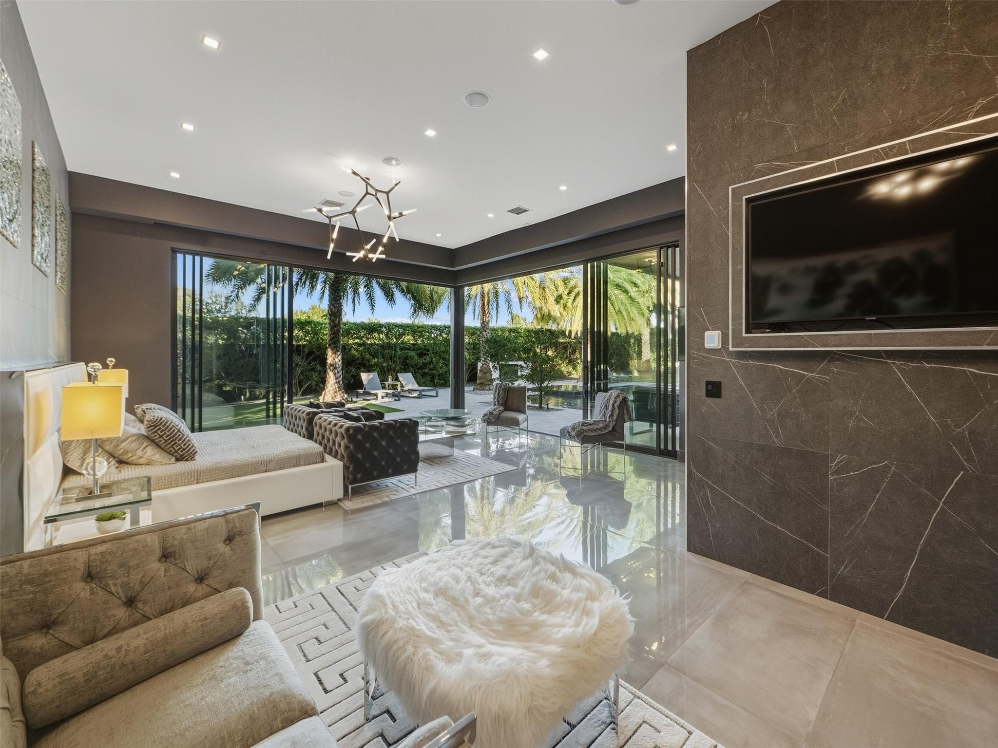 2213 NE 37th Drive, Fort Lauderdale, FL 33308 — photo 41 of 61