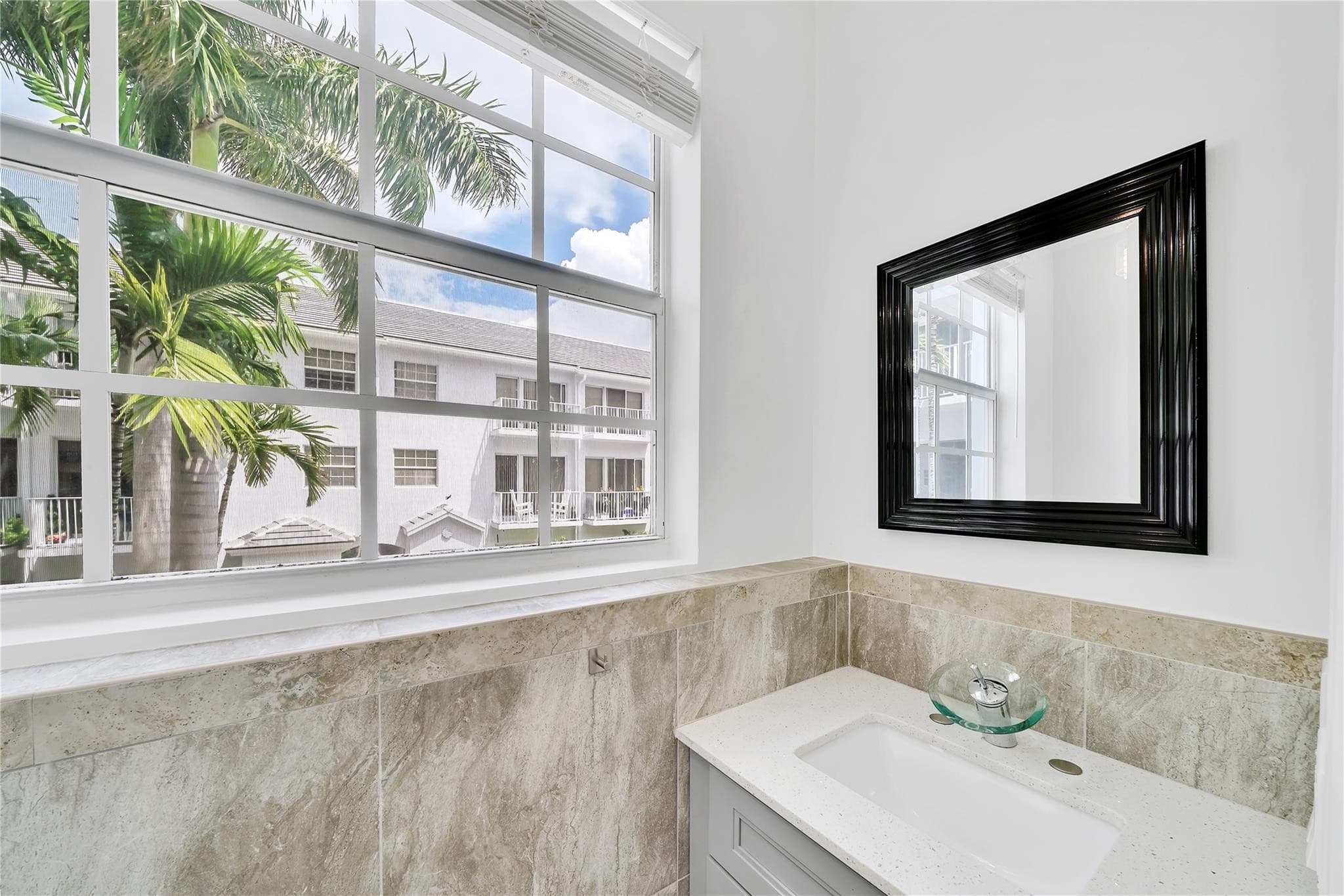 2725 NE 8 Avenue 113, Wilton Manors, FL 33334 — photo 30 of 72