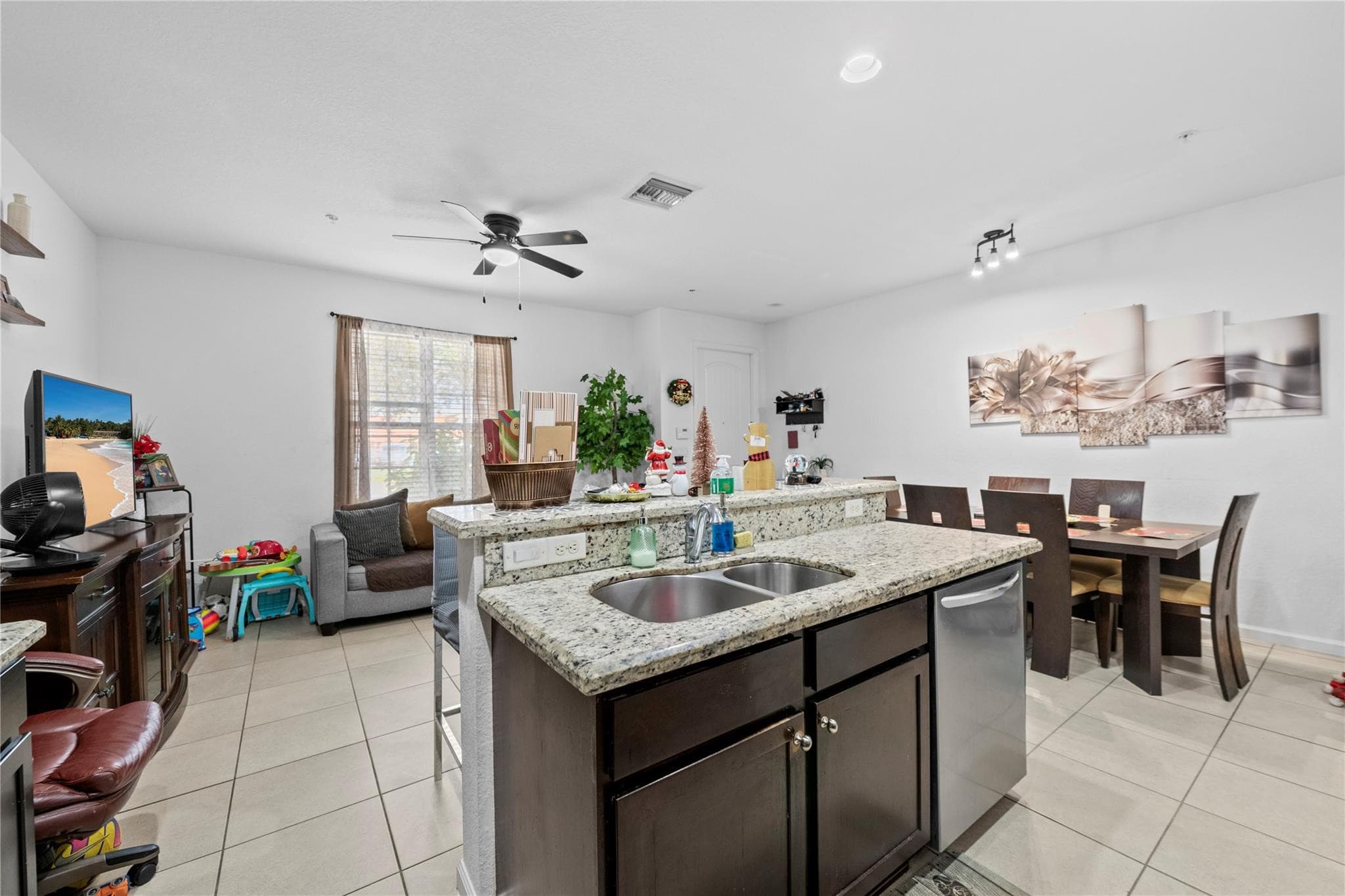 197 SW 6th Place 197, Pompano Beach, FL 33060 — photo 12 of 24
