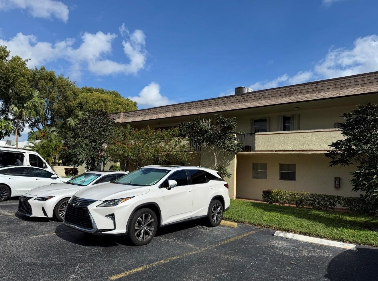 5515 Lakewood Circle 125, Pompano Beach, FL 33063 — photo 4 of 8