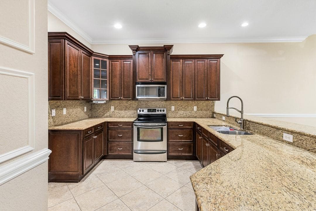 2081 SW Bayshore Boulevard, Port St. Lucie, FL 34984 — photo 33 of 62