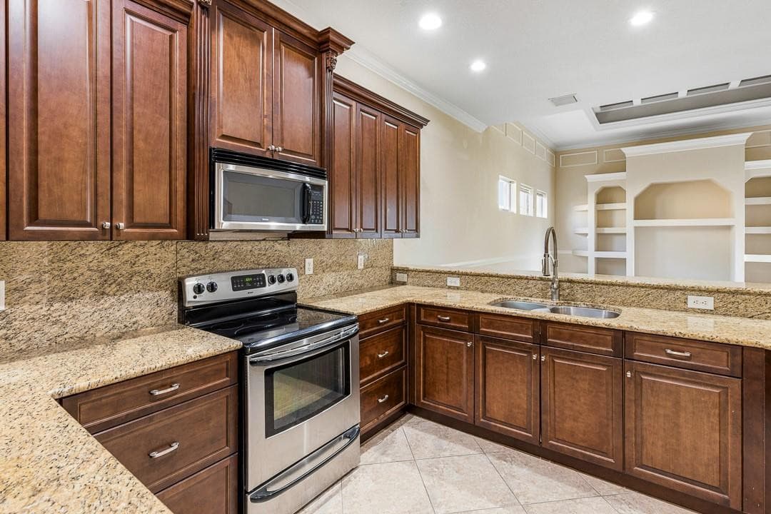 2081 SW Bayshore Boulevard, Port St. Lucie, FL 34984 — photo 37 of 62