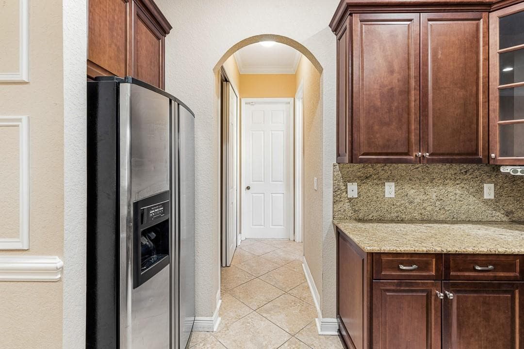 2081 SW Bayshore Boulevard, Port St. Lucie, FL 34984 — photo 38 of 62