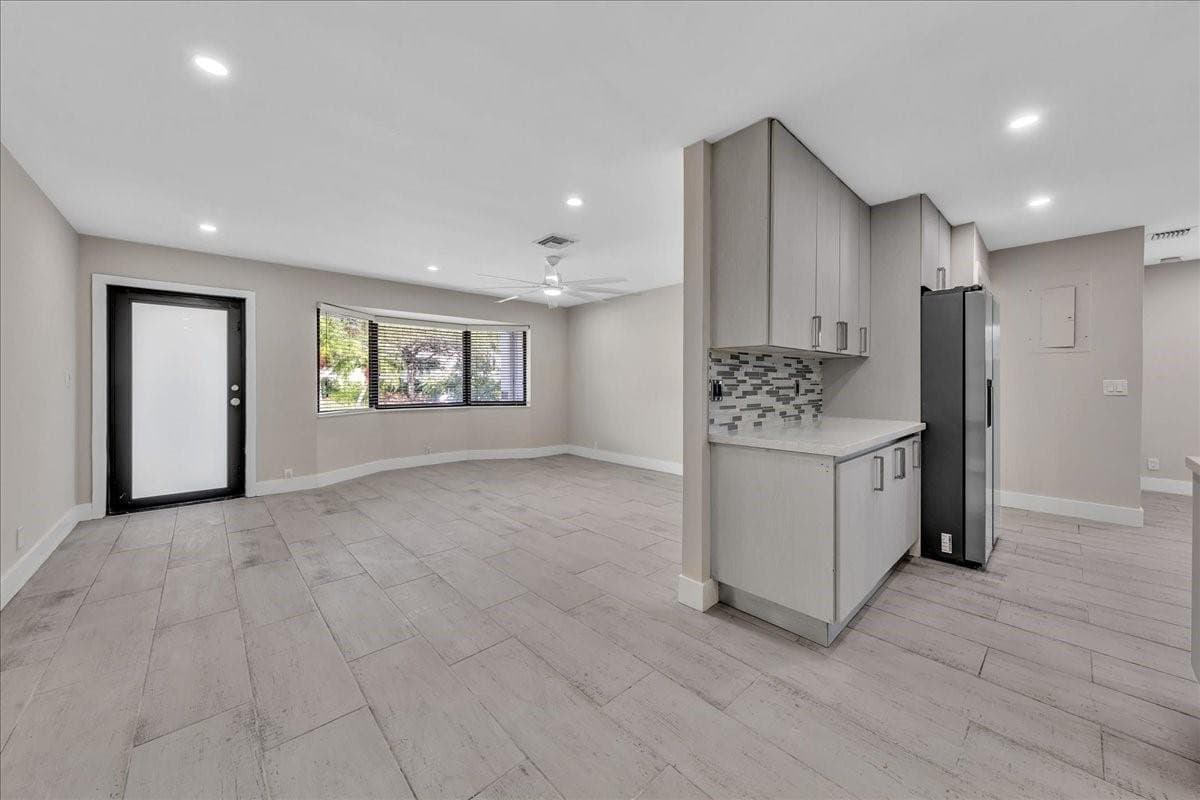 1004 Johnson Street, Hollywood, FL 33019 — photo 10 of 48