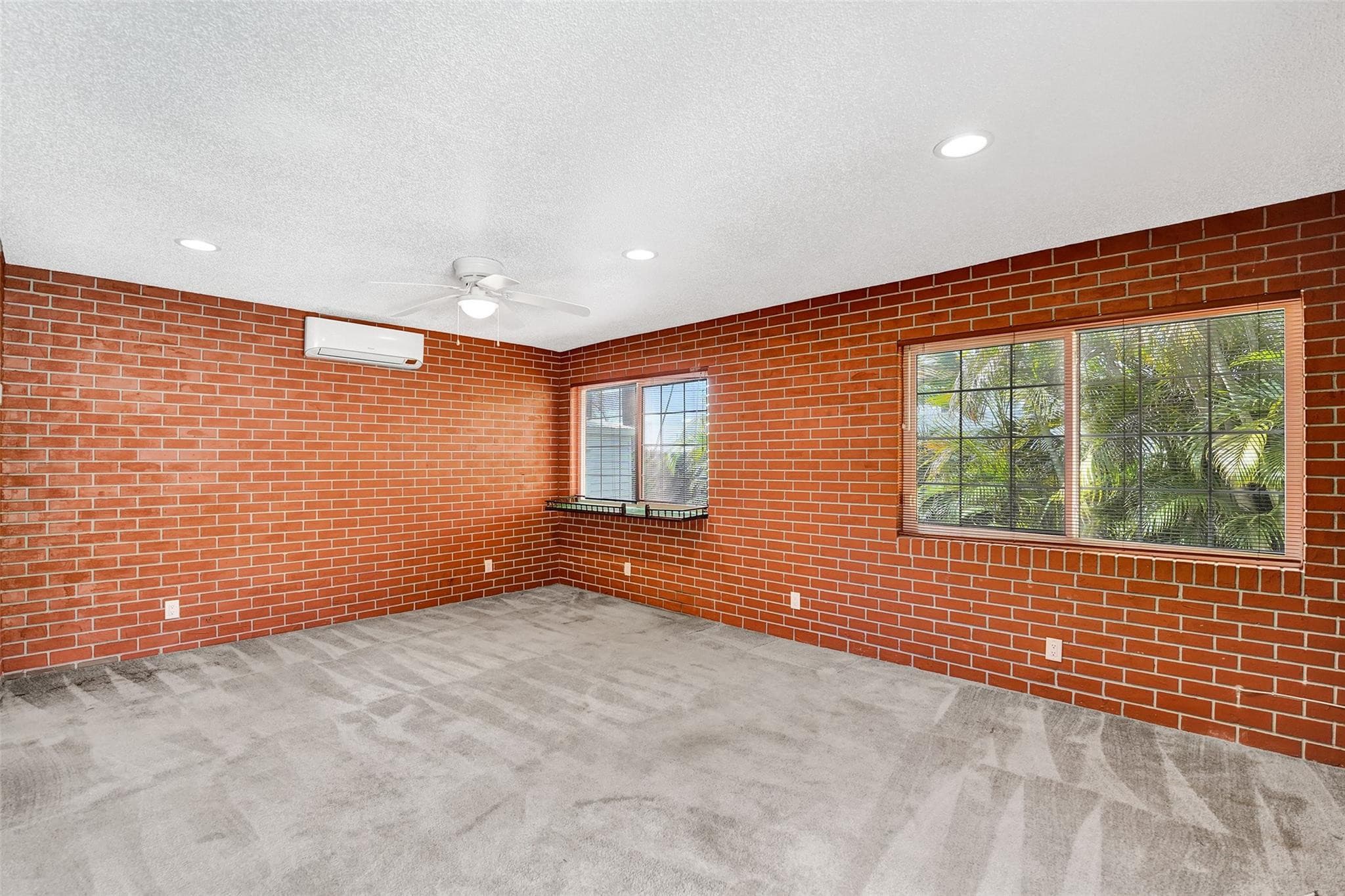 4731 NE 13 Avenue, Oakland Park, FL 33334 — photo 19 of 32