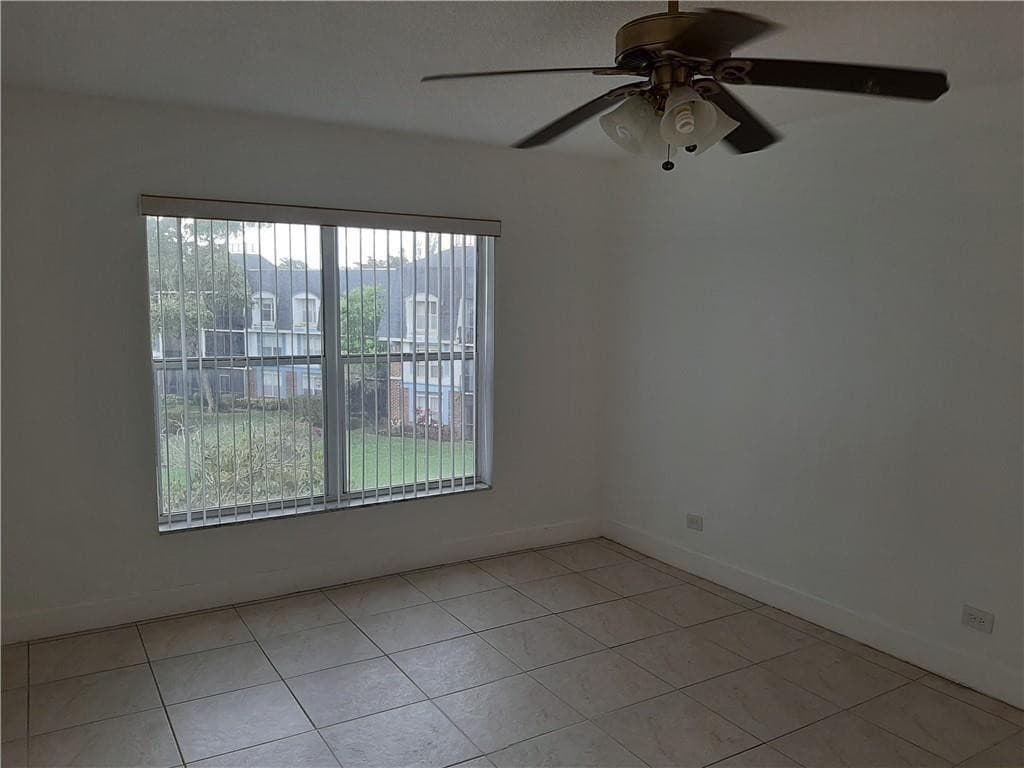 3650 Inverrary Drive 3Q, Lauderhill, FL 33319 — photo 9 of 16