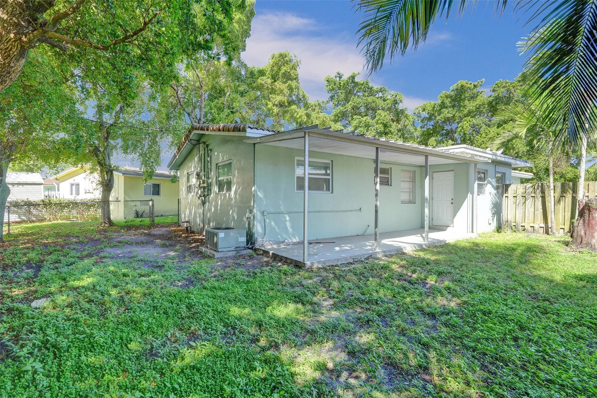 268 NE 41st Street, Oakland Park, FL 33334 — photo 14 of 18