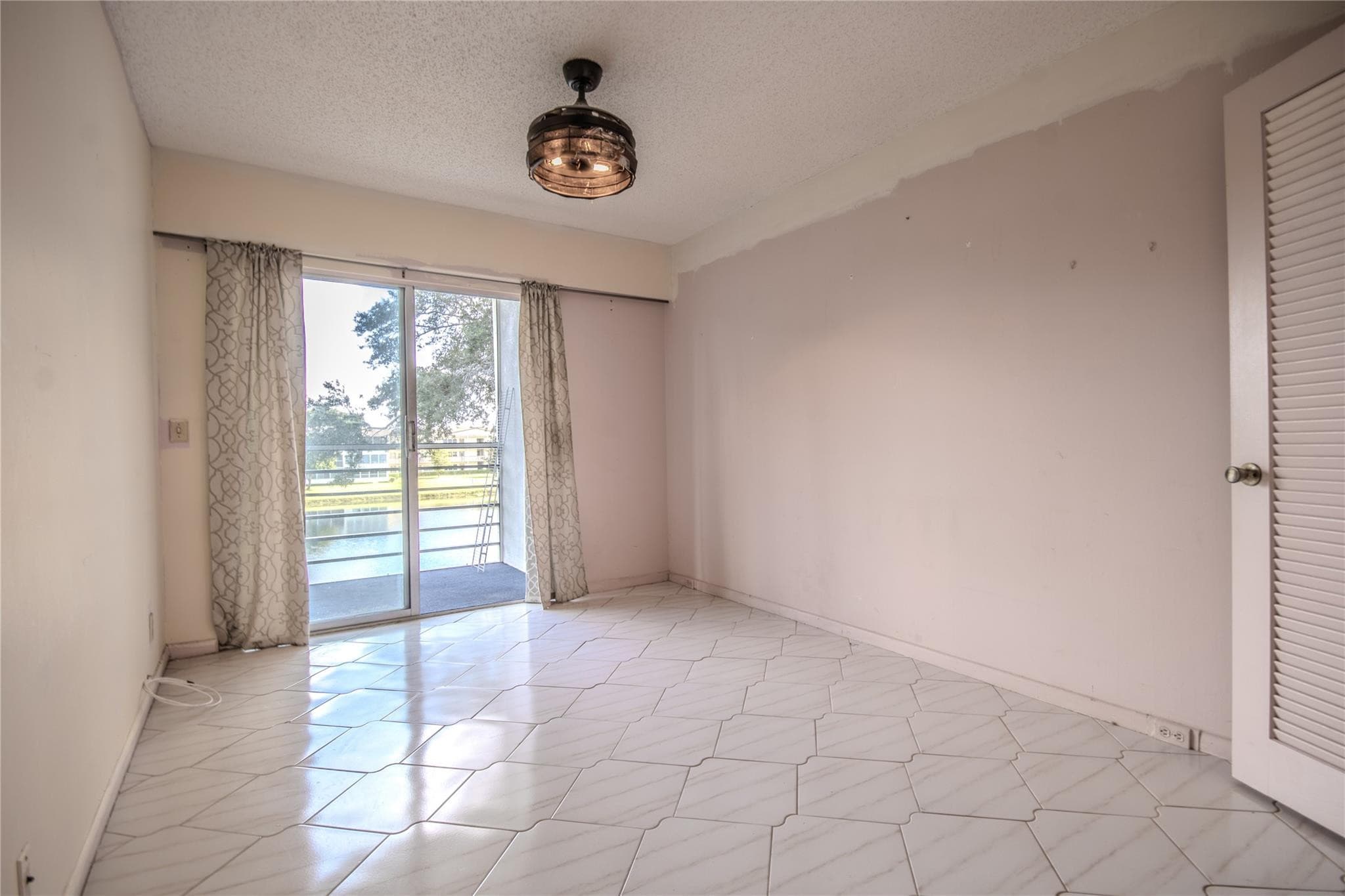 251 Preston F 251, Boca Raton, FL 33434 — photo 5 of 32