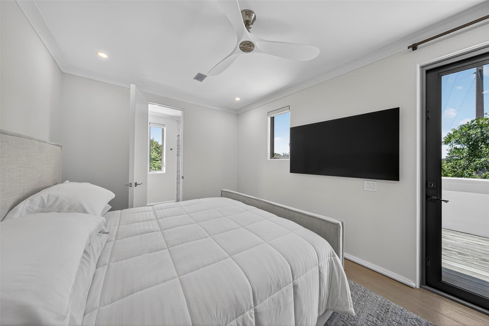 621 SW 5 Place, Fort Lauderdale, FL 33315 — photo 62 of 94