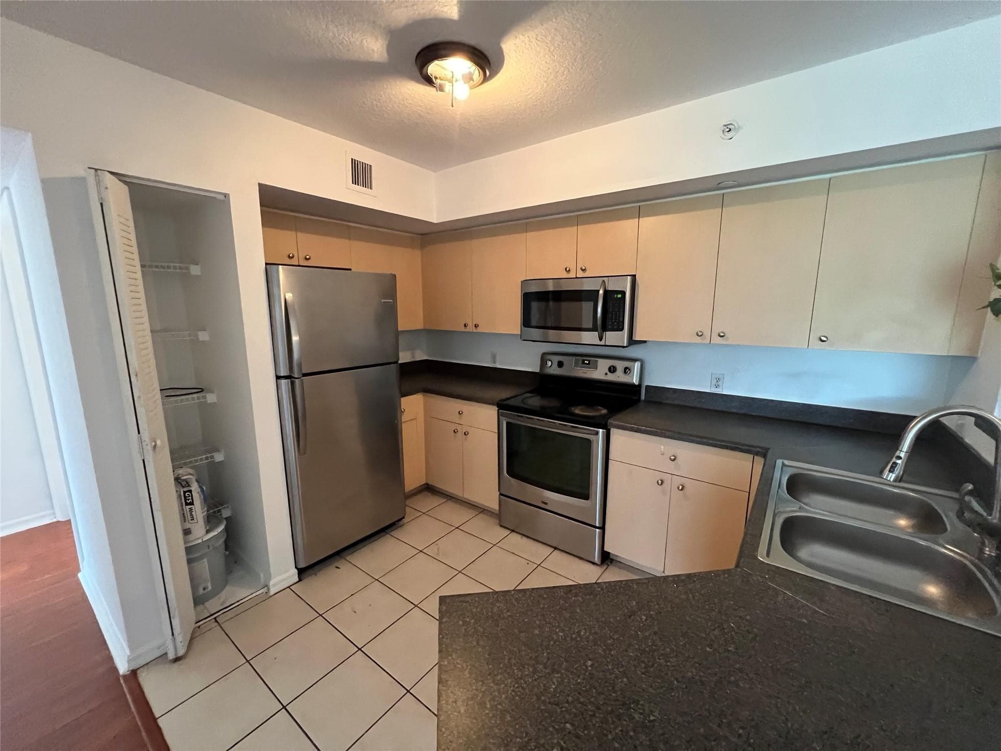 4101 San Marino Boulevard 108, West Palm Beach, FL 33409 — photo 39 of 44