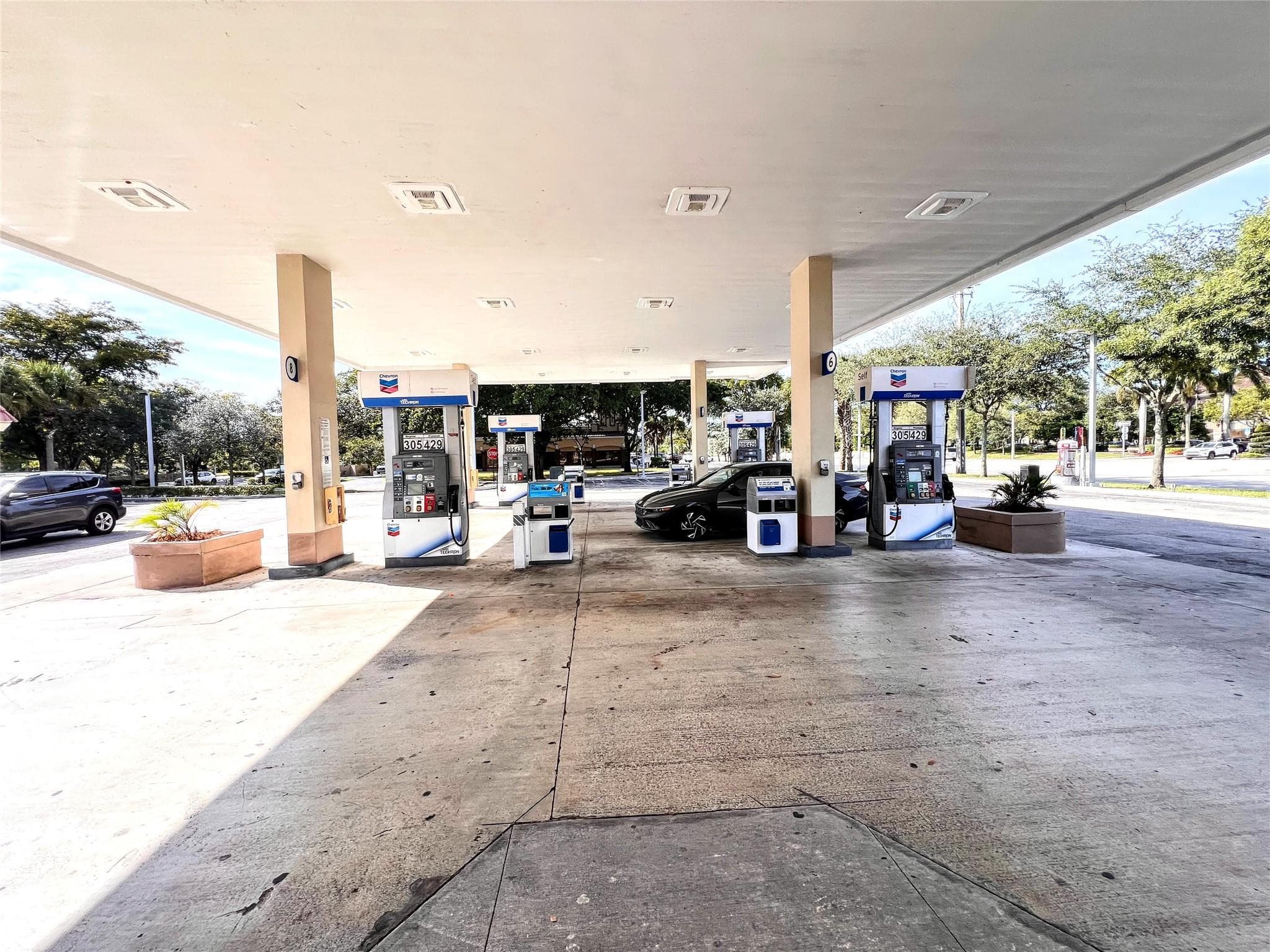 Retail in Coral Springs — photo 15 of 28