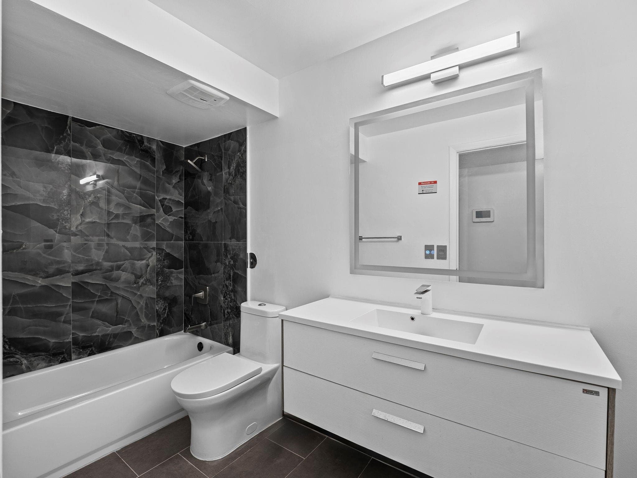 Condominium in Miami — photo 15 of 29