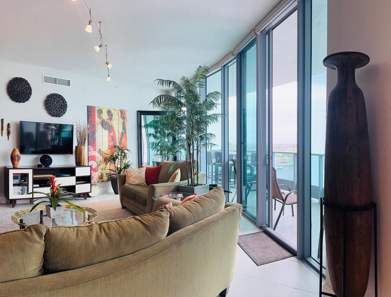 3333 NE 32nd Avenue 1204, Fort Lauderdale, FL 33308 — photo 25 of 50