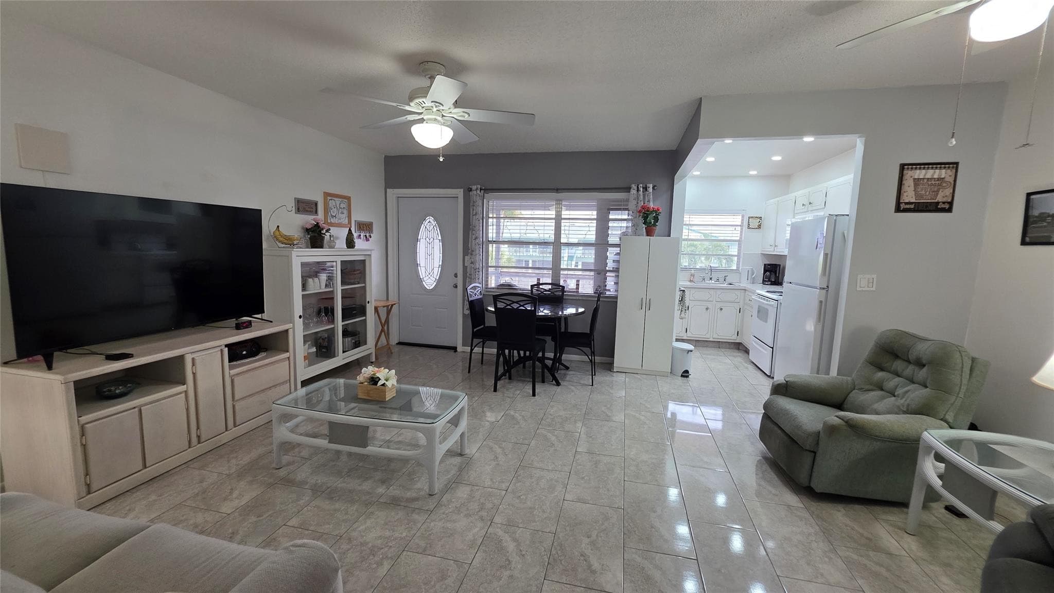 5300 Washington Street L338, Hollywood, FL 33021 — photo 10 of 23
