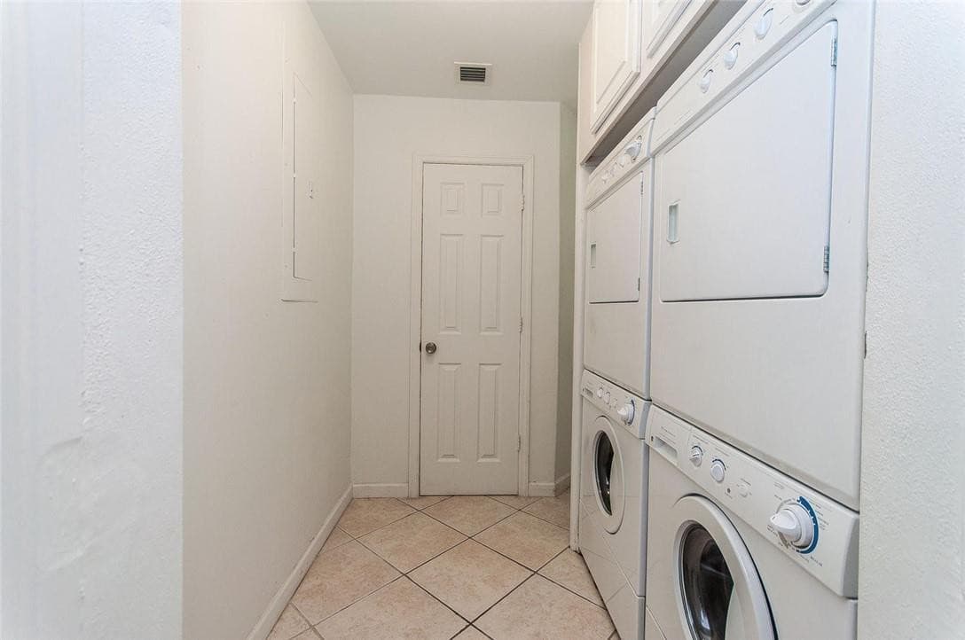 2732 NE 10th Street, Pompano Beach, FL 33062 — photo 45 of 54