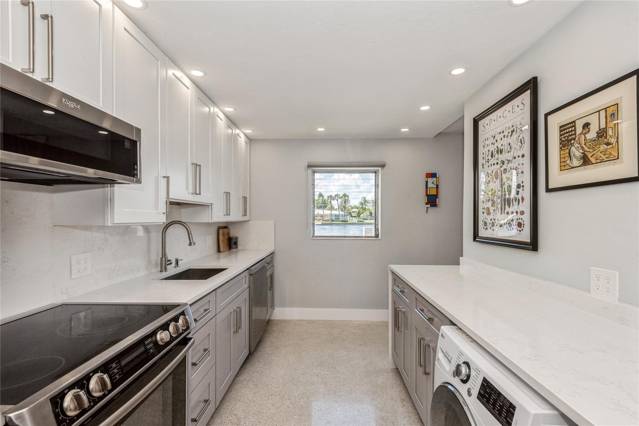 561 Bayshore Drive 6, Fort Lauderdale, FL 33304 — photo 12 of 18
