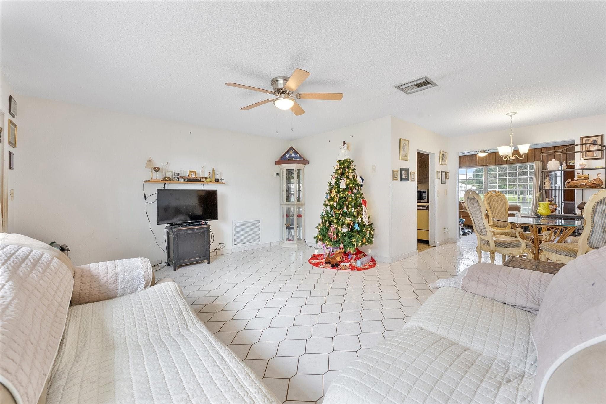 1540 NW 85th Avenue, Plantation, FL 33322 — photo 6 of 27
